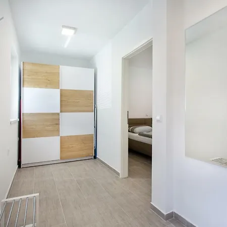 House In Terme Catez Дом отдыха *