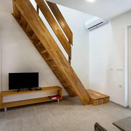 House In Terme Catez